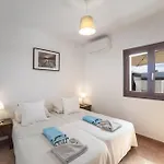 Βίλα Beautiful Lanzarote 3 Bedrooms Strelitzia South Facing & Secluded Private Pool *