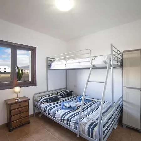 Beautiful Lanzarote 3 Bedrooms Strelitzia South Facing & Secluded Private Pool Villa *