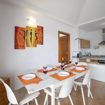 Beautiful Lanzarote 3 Bedrooms Strelitzia South Facing & Secluded Private Pool * Playa Blanca