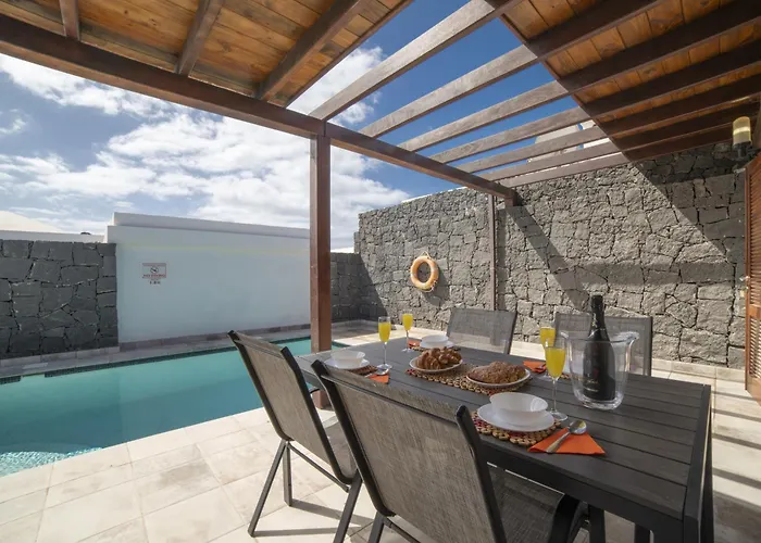 Beautiful Lanzarote 3 Bedrooms Strelitzia South Facing & Secluded Private Pool Villa