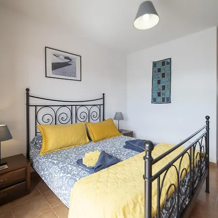 别墅 Beautiful Lanzarote 3 Bedrooms Strelitzia South Facing & Secluded Private Pool *